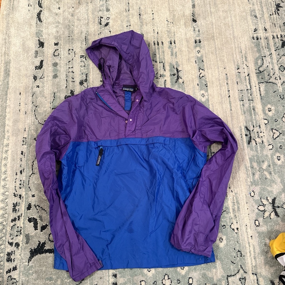 Vintaghe Patagonia Purple and Blue Jacket Windbreaker Hoodie  - EUC  - Small